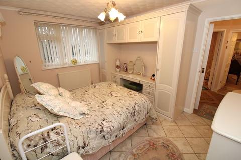 2 bedroom maisonette for sale, Banstead Village