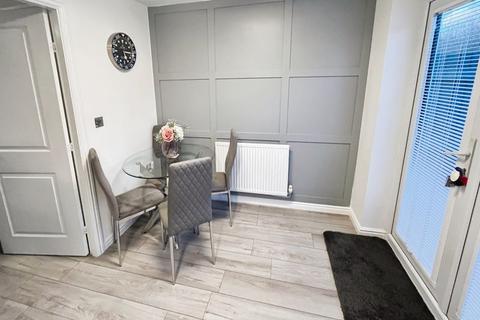 38 Foxhunter Close, Lostock, Bolton, BL6 4GR