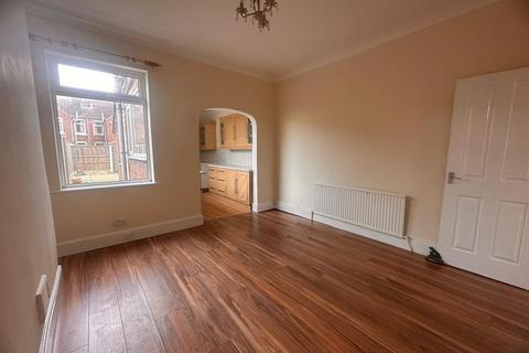 3 bedroom terraced house to rent, CHURCH STREET DONCASTER