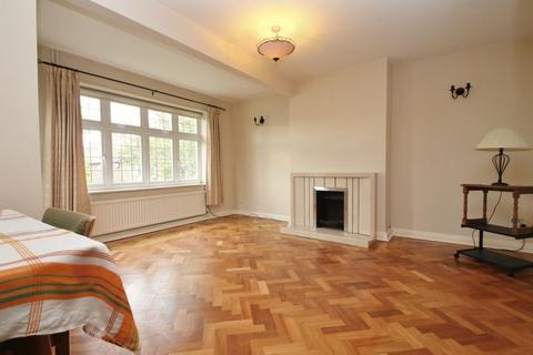 2 bedroom maisonette for sale, The Sigers, Pinner, Middlesex