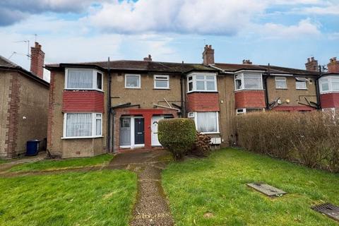 1 bedroom maisonette for sale, Reading Road, Northolt