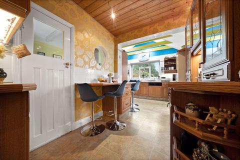 30 East Drive, Carshalton, SM5 4PA