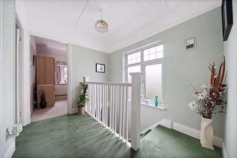 30 East Drive, Carshalton, SM5 4PA