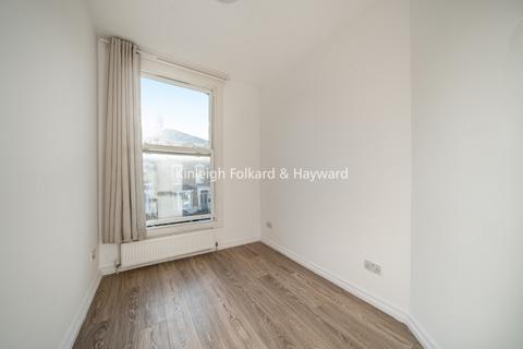 3 bedroom apartment to rent, Wilberforce Road London N4