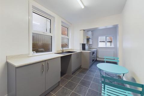 3 bedroom end of terrace house for sale, St. Johns Avenue, Bridlington