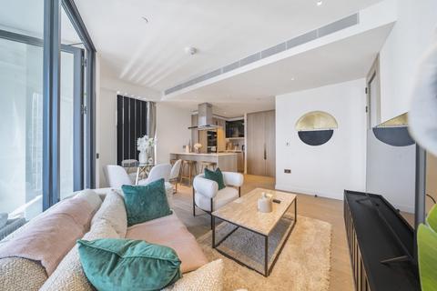 2 bedroom flat to rent, Nine Elms Lane, London, SW8
