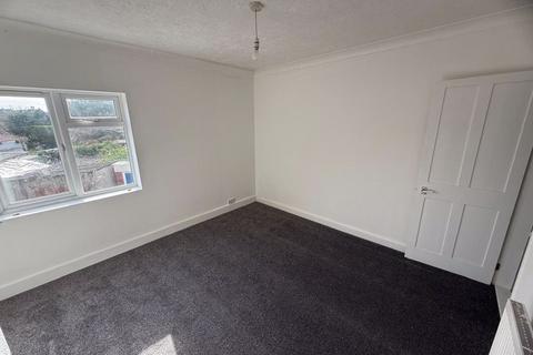 3 bedroom terraced house to rent, Tooley Street, Boston