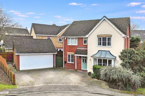 4 bedroom detached house for sale, Maylands Drive, Braintree