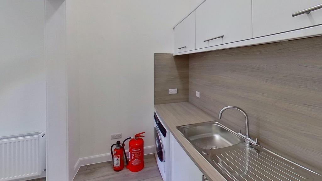 Apartment in Edinburgh - View 3