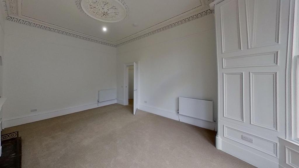 Apartment in Edinburgh - More