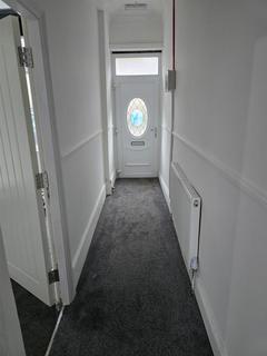 3 bedroom end of terrace house to rent, Market Street, Whitworth OL12