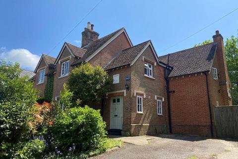 4 bedroom semi-detached house for sale - Lillesden Cottages, Hawkhurst, Kent, TN18 4NS
