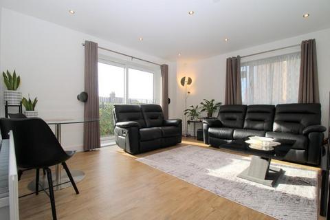 2 bedroom apartment for sale, Ellesmere Court, South Luton, Luton, Bedfordshire, LU2 0GD