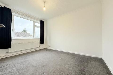 2 bedroom bungalow for sale, Belper Road, L & D Borders, Luton, Bedfordshire, LU4 8RG