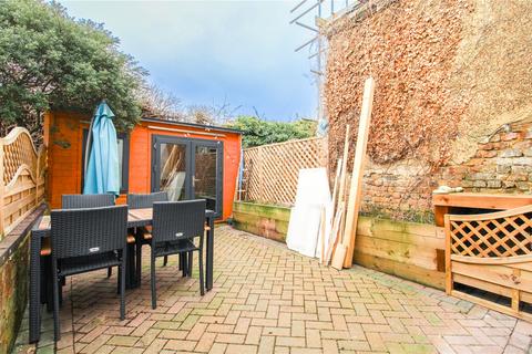 42 Warren Road, Croydon, CR0 6PF