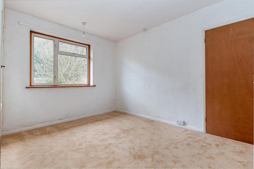 Bedroom-2-2.jpg