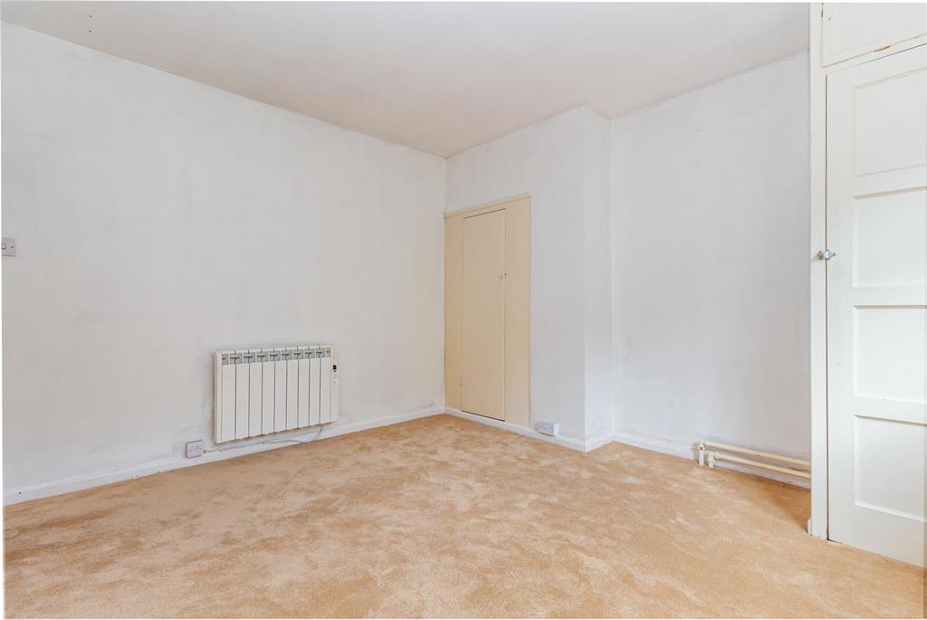 Bedroom-2-3.jpg