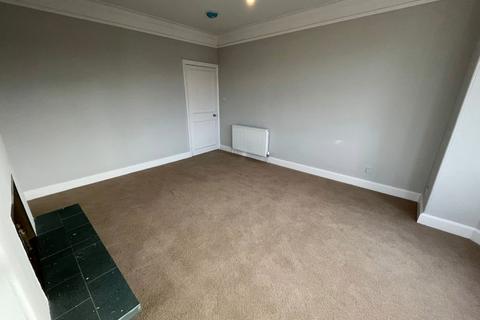 4 bedroom flat to rent, Meggetland Terrace, Edinburgh, EH14 1AN