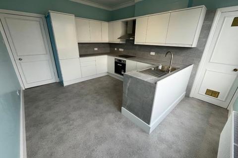 4 bedroom flat to rent, Meggetland Terrace, Edinburgh, EH14 1AN