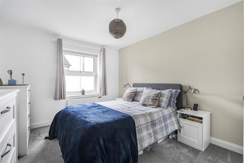 50 Browning Close, Royston, SG8 7EY