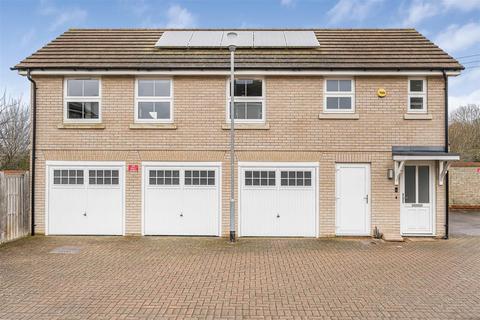 1 bedroom coach house for sale, Browning Close, Royston SG8