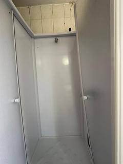 Studio to rent, Bryantwood Road, London N7