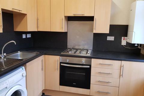 2 bedroom flat to rent, 7C Blackness Street, ,