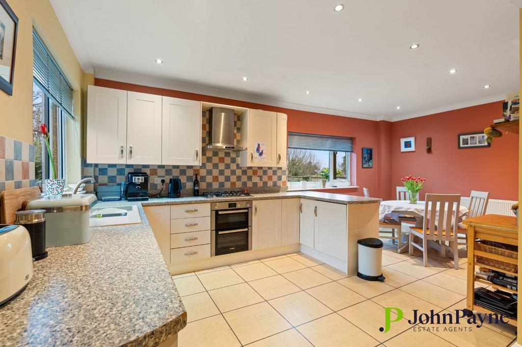 Kitchen/Breakfast