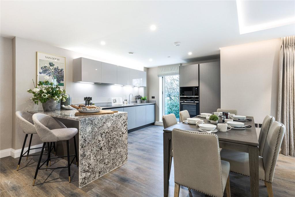Show Apartment