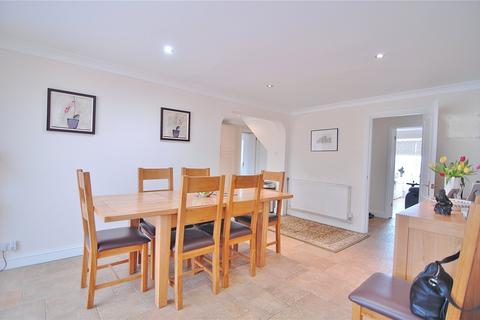 Perlsten Bath Road, Leonard Stanley, Stonehouse, GL10 3LW