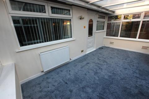 27 Knowle Avenue, Ashton-under-lyne, OL7 9ER