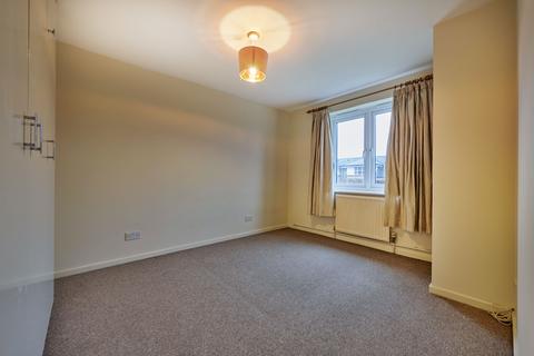 1 bedroom apartment to rent, Worcester Court, St Albans AL1