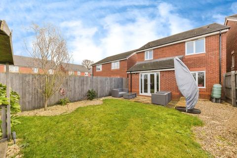 3 bedroom detached house for sale, Canalside Way, Cheshire CW10