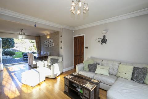 3 bedroom semi-detached house for sale, Roding View, Essex IG9