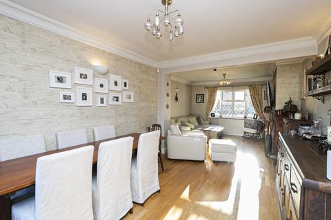 56 Roding View, Buckhurst Hill, IG9 6AQ