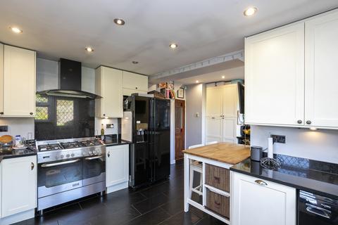 56 Roding View, Buckhurst Hill, IG9 6AQ