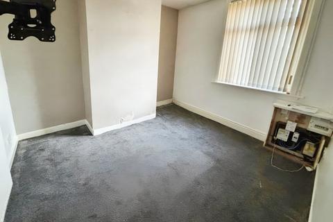 2 bedroom end of terrace house for sale, Victoria Street, Greater Manchester SK14