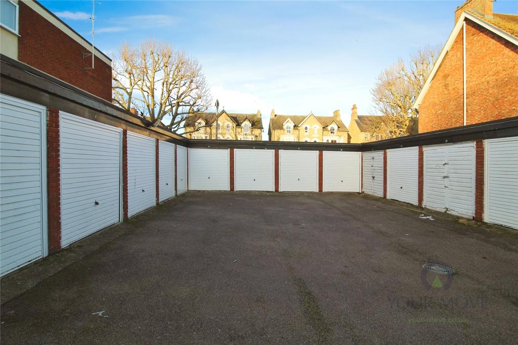 Garage En Bloc