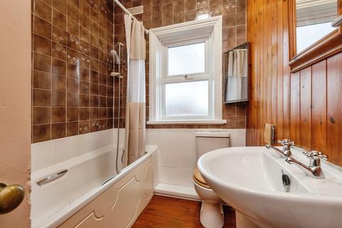 3 bedroom end of terrace house for sale, Dewsbury Road, West Yorkshire WF5