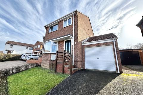 3 bedroom link detached house for sale, Hildenley Close, Scarborough YO12