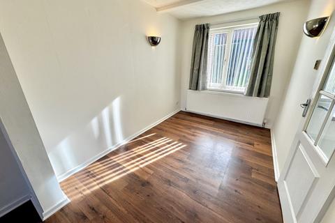 3 bedroom link detached house for sale, Hildenley Close, Scarborough YO12