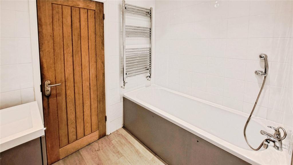Bathroom/Wc