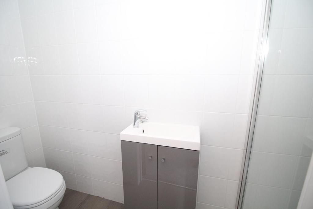 En-suite Shower/WC
