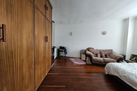 1 bedroom flat to rent, NW3
