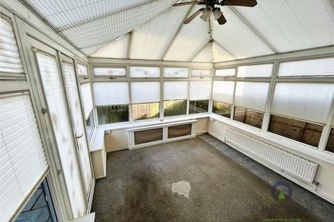 3 bedroom semi-detached house for sale, Blair Close, Oldham OL2