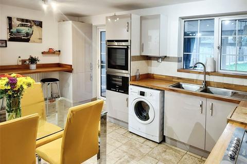 3 bedroom detached house for sale, Grovefields, Telford TF1