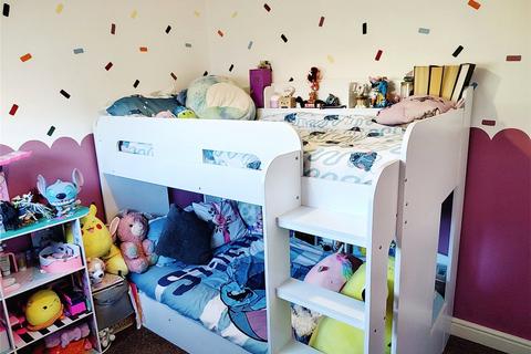 146 Bishopdale, Telford, TF3 1SG