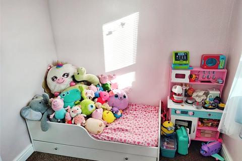 146 Bishopdale, Telford, TF3 1SG