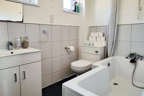 146 Bishopdale, Telford, TF3 1SG