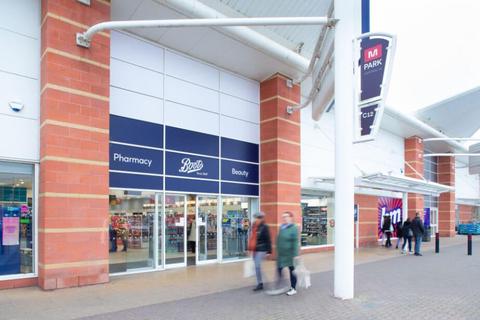 Retail property park to rent, M Park Central 12, Southport PR9